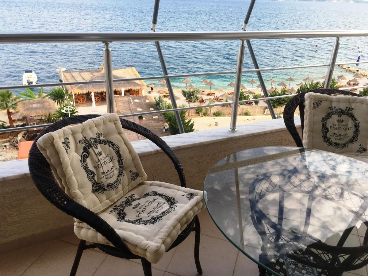 Royal Queen And King Luxury Apartment Sarande Exterior photo