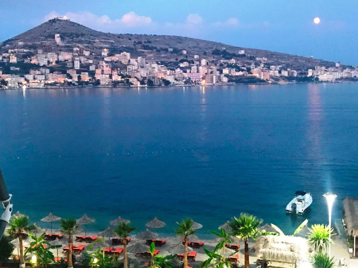 Royal Queen And King Luxury Apartment Sarande Exterior photo