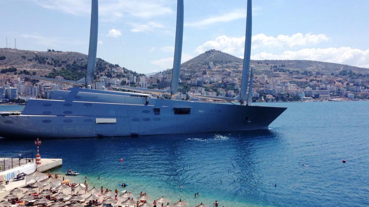 Royal Queen And King Luxury Apartment Sarande Exterior photo