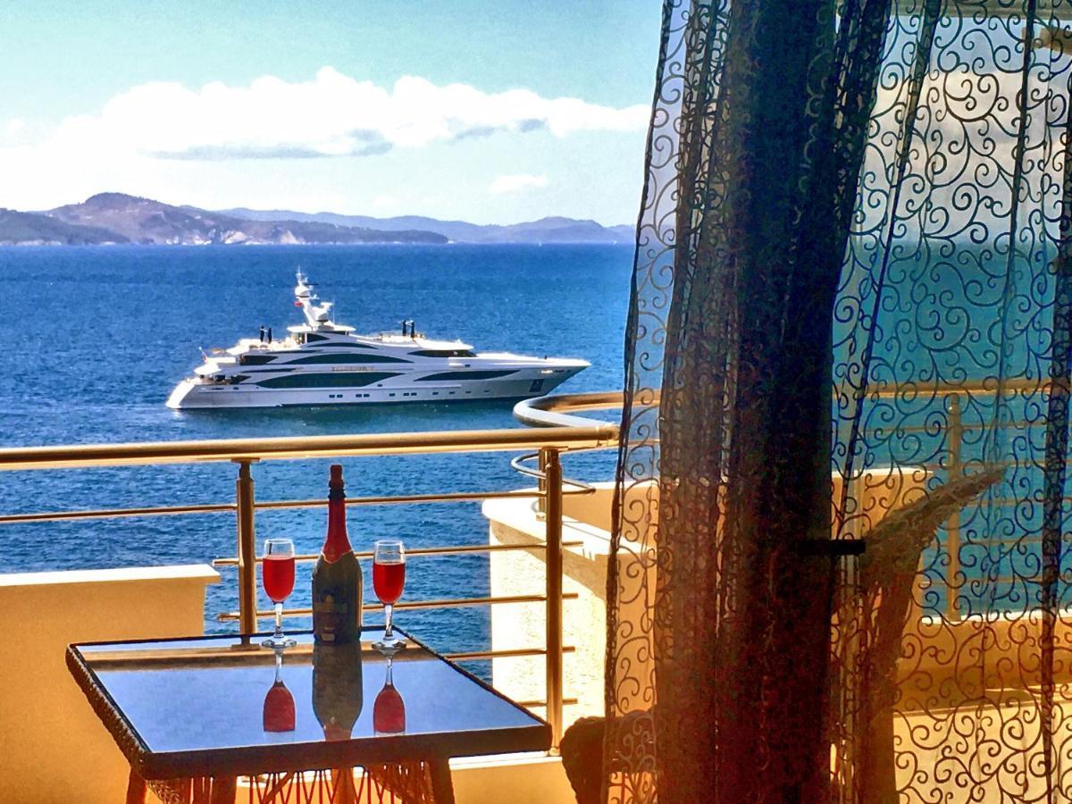 Royal Queen And King Luxury Apartment Sarande Exterior photo